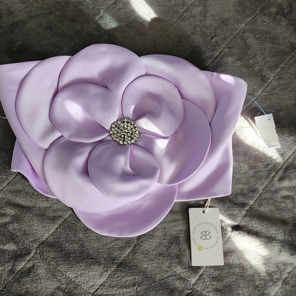 BELLA BARNETT LILAC FLOWER STRAPLES TOP NWT SIZE LARGE - Picture 6 of 13